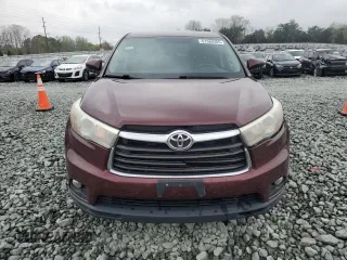 2015 Toyota Highlander LE z VIN 5TDBKRFH3FS214460, wystawiony jako Copart lot #51589305 z przebiegiem 129 918 mil mil oraz Szkoda całkowita • Salvage title. Historia ofert i sprzedaży dostępna na DreamBid. Obrazek 5.