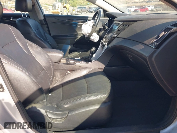 2011 Hyundai Sonata Limited z VIN 5NPEC4ACXBH175889, wystawiony jako IAAI lot #42387391 z przebiegiem 227 660 mil mil oraz . Historia ofert i sprzedaży dostępna na DreamBid. Obrazek 5.