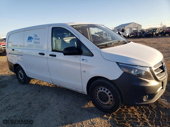 2016 Mercedes-Benz Metris Cargo Van with VIN WD3PG2EA7G3098048, listed as a Copart auction lot 89410285 with 91,248 mi miles and Salvage Title. Bid and sale history available at carsss.com. Image 4.