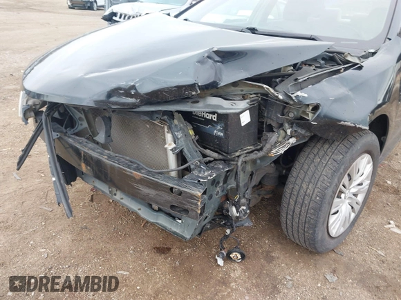 2012 Toyota Camry L with VIN 4T1BF1FK0CU520424, listed as a IAAI auction lot 41903916 with 158,001 mi miles. Bid and sale history available at carsss.com. Image 6.