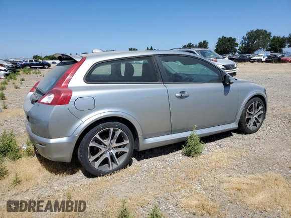 2009 Volvo C30 with VIN YV1MK672892145756, listed as a Copart auction lot 58327804 with 105,121 mi miles and Salvage Title. Bid and sale history available at DreamBid. Image 3.