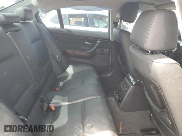 2008 BMW 3 Series 328xi with VIN WBAVC73508KX92158, listed as a Copart auction lot 61640585 with 168,101 mi miles and Salvage title. Bid and sale history available at DreamBid. Image 10.