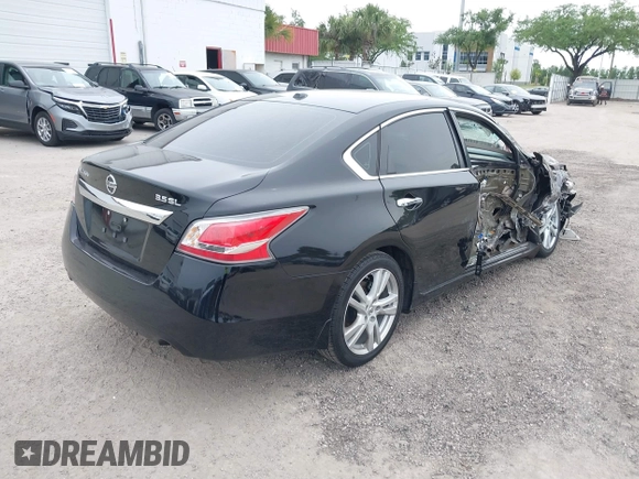 2015 Nissan Altima SL z VIN 1N4BL3AP8FC214826, wystawiony jako IAAI lot #39070354 z przebiegiem 84 949 mil mil oraz . Historia ofert i sprzedaży dostępna na DreamBid. Obrazek 4.