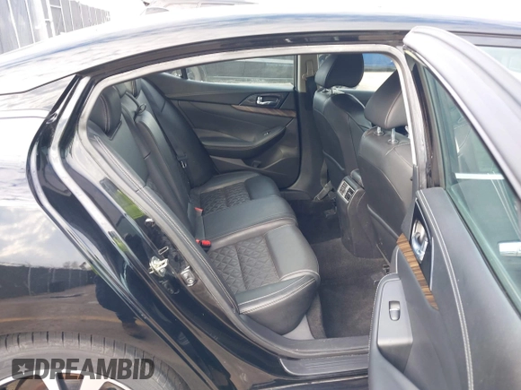 2016 Nissan Maxima SL with VIN 1N4AA6AP3GC426067, listed as a IAAI auction lot 41680265 with 102,450 mi miles and . Bid and sale history available at DreamBid. Image 8.
