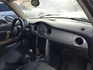 2002 MINI Hardtop with VIN WMWRC33412TC34549, listed as a IAAI auction lot 41585558 with 181,059 mi miles and . Bid and sale history available at DreamBid. Image 5.