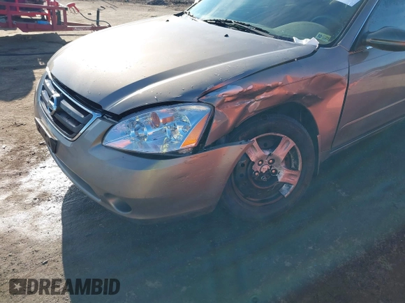2004 Nissan Altima S with VIN 1N4AL11D24C102557, listed as a IAAI auction lot 41663563 with 151,144 mi miles. Bid and sale history available at carsss.com. Image 6.