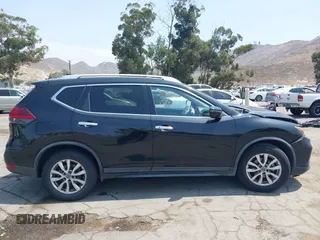 2019 Nissan Rogue SV with VIN KNMAT2MT5KP529742, listed as a IAAI auction lot 42412697 with 235,712 mi miles and . Bid and sale history available at DreamBid. Image 13.