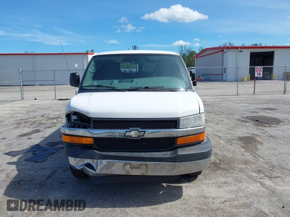 2014 Chevrolet Express Passenger 1LT with VIN 1GAZGYFG8E1130432, listed as a IAAI auction lot 42487756 with 176,418 mi miles and . Bid and sale history available at DreamBid. Image 12.