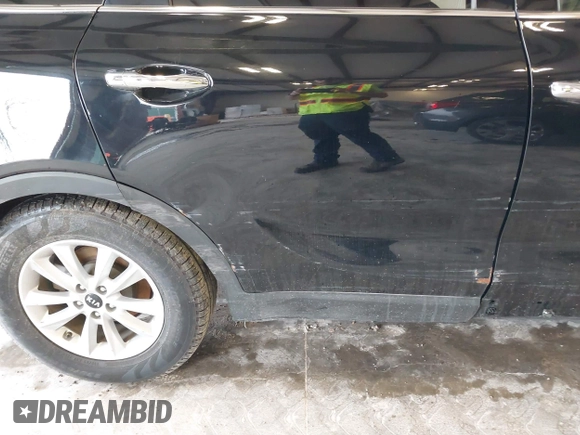 2020 Kia Sorento LX z VIN 5XYPG4A36LG644112, wystawiony jako IAAI lot #42115141 z przebiegiem 101 170 mil mil oraz . Historia ofert i sprzedaży dostępna na DreamBid. Obrazek 18.