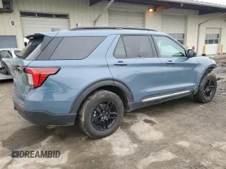 2025 Ford Explorer Active with VIN 1FMUK8DH4SGA39867, listed as a Copart auction lot 46553285 with 5,876 mi miles and Salvage Title. Bid and sale history available at carsss.com. Image 3.