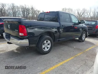 2023 Ram 1500 SLT z VIN 1C6RR7LG7PS565852, wystawiony jako IAAI lot #41871789 z przebiegiem 37 635 mil mil oraz . Historia ofert i sprzedaży dostępna na DreamBid. Obrazek 4.