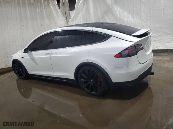 2019 Tesla Model X P100D with VIN 5YJXCBE4XKF181738, listed as a Copart auction lot 70425394 with NaN miles and Salvage Title. Bid and sale history available at carsss.com. Image 2.