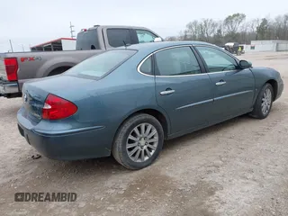 2007 Buick LaCrosse CXS with VIN 2G4WE587171136660, listed as a IAAI auction lot 41516283 with 210,006 mi miles. Bid and sale history available at carsss.com. Image 4.