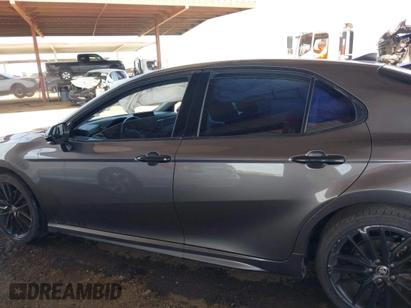 2021 Toyota Camry XSE z VIN 4T1K61AK7MU518176, wystawiony jako IAAI lot #42121890 z przebiegiem 70 634 mil mil oraz . Historia ofert i sprzedaży dostępna na DreamBid. Obrazek 15.