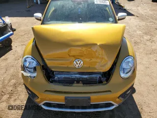 2016 Volkswagen Beetle Dune z VIN 3VWS17AT8GM629176, wystawiony jako Copart lot #47794085 z przebiegiem Nie podano mil oraz Szkody całkowita. Historia ofert i sprzedaży dostępna na DreamBid. Obrazek 12.