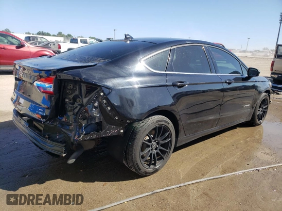2019 Ford Fusion Hybrid SE with VIN 3FA6P0LU7KR154752, listed as a Copart auction lot 44435433 with 106,827 mi miles. Bid and sale history available at carsss.com. Image 3.