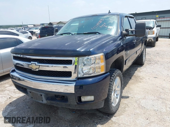 2007 Chevrolet Silverado 1500 1LT with VIN 2GCEC13J971511292, listed as a IAAI auction lot 42181818 with 239,647 mi miles and . Bid and sale history available at DreamBid. Image 17.