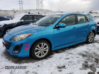 2011 Mazda 3 S Sport z VIN JM1BL1K55B1376642, wystawiony jako Copart lot #84077844 z przebiegiem 106 784 mil mil oraz Czysty tytuł • Clean title. Historia ofert i sprzedaży dostępna na DreamBid. Obrazek 1.