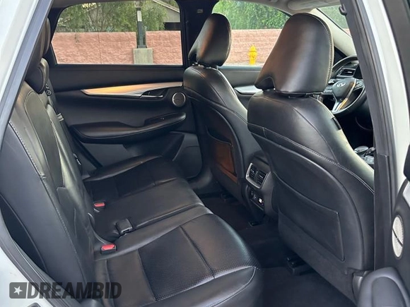 2019 Infiniti QX50 Luxe z VIN 3PCAJ5M32KF106005, wystawiony jako Copart lot #59444345 z przebiegiem 69 543 mil mil oraz Szkoda całkowita • Salvage title. Historia ofert i sprzedaży dostępna na DreamBid. Obrazek 6.