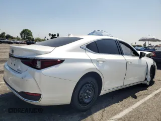 2024 Lexus ES 300h with VIN 58ADA1C10RU040064, listed as a Copart auction lot 58858825 with 8,021 mi miles and Salvage title. Bid and sale history available at DreamBid. Image 3.
