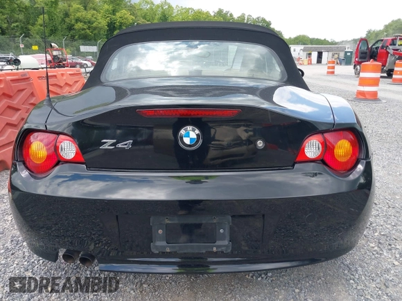2003 BMW Z4 2.5i with VIN 4USBT33473LS40174, listed as a IAAI auction lot 42637259 with 88,136 mi miles and . Bid and sale history available at DreamBid. Image 16.