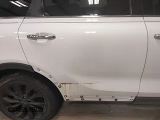 2019 Kia Sorento LX V6 with VIN 5XYPG4A57KG601463, listed as a IAAI auction lot 41358620 with 105,948 mi miles. Bid and sale history available at carsss.com. Image 12.