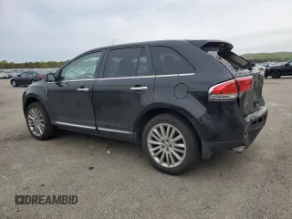 2012 Lincoln MKX z VIN 2LMDJ8JK9CBL16111, wystawiony jako Copart lot #56939825 z przebiegiem 167 420 mil mil oraz Szkody całkowita. Historia ofert i sprzedaży dostępna na DreamBid. Obrazek 2.
