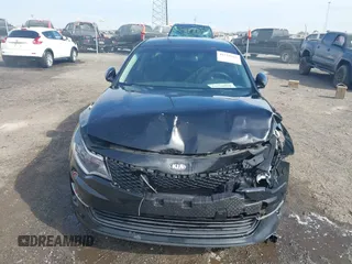 2016 Kia Optima LX with VIN 5XXGT4L35GG039310, listed as a IAAI auction lot 41910960 with 91,662 mi miles. Bid and sale history available at carsss.com. Image 6.
