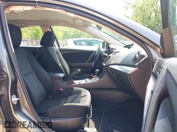 2012 Mazda 3 i Touring z VIN JM1BL1V78C1656263, wystawiony jako IAAI lot #42245893 z przebiegiem 161 723 mil mil oraz . Historia ofert i sprzedaży dostępna na DreamBid. Obrazek 5.