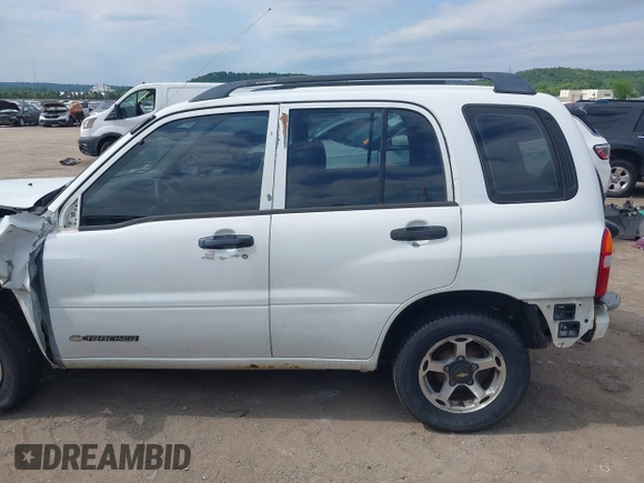 1999 Chevrolet Tracker with VIN 2CNBE13C6X6925210, listed as a IAAI auction lot 42395915 with 156,201 mi miles and . Bid and sale history available at DreamBid. Image 15.