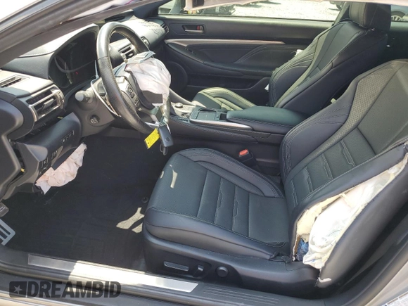 2020 Lexus RC 300 F Sport z VIN JTHGA5BC7L5010580, wystawiony jako Copart lot #55801565 z przebiegiem 1160 mil mil oraz Nie do naprawy. Historia ofert i sprzedaży dostępna na DreamBid. Obrazek 7.