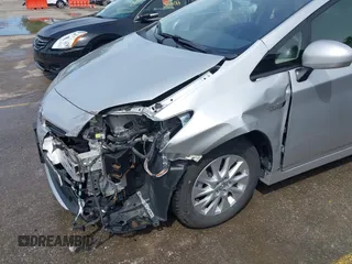 2014 Toyota Prius с VIN JTDKN3DP7E3059300, выставлен на аукционе IAAI как лот 42060345 с пробегом 86 729 миль миль и . История ставок и продаж доступна на DreamBid. Изображение 6.