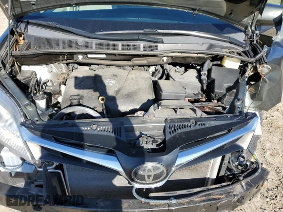 2019 Toyota Sienna LE Auto Access Seat with VIN 5TDKZ3DC0KS973674, listed as a Copart auction lot 50454255 with 99,206 mi miles and Salvage Title. Bid and sale history available at DreamBid. Image 13.