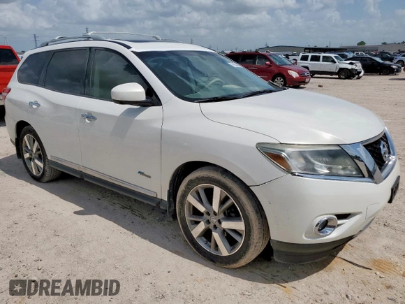 2014 Nissan Pathfinder Platinum Hybrid with VIN 5N1CR2MNXEC660701, listed as a Copart auction lot 61634125 with 136,378 mi miles and Salvage title. Bid and sale history available at DreamBid. Image 4.