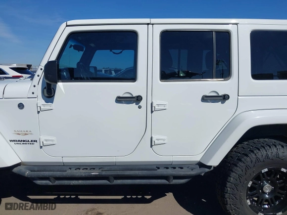 2012 Jeep Wrangler Unlimited Sahara with VIN 1C4BJWEG2CL117080, listed as a IAAI auction lot 41868590 with 92,475 mi miles. Bid and sale history available at carsss.com. Image 14.