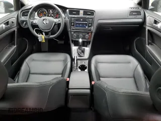 2021 Volkswagen Golf TSI z VIN 3VWG57AU9MM005403, wystawiony jako Copart lot #76763794 z przebiegiem 79 854 mil mil oraz Szkoda całkowita • Salvage title. Historia ofert i sprzedaży dostępna na DreamBid. Obrazek 8.