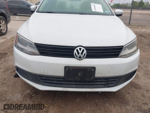 2014 Volkswagen Jetta SE with VIN 3VWD07AJ8EM296808, listed as a IAAI auction lot 41894682 with 193,898 mi miles and . Bid and sale history available at DreamBid. Image 6.