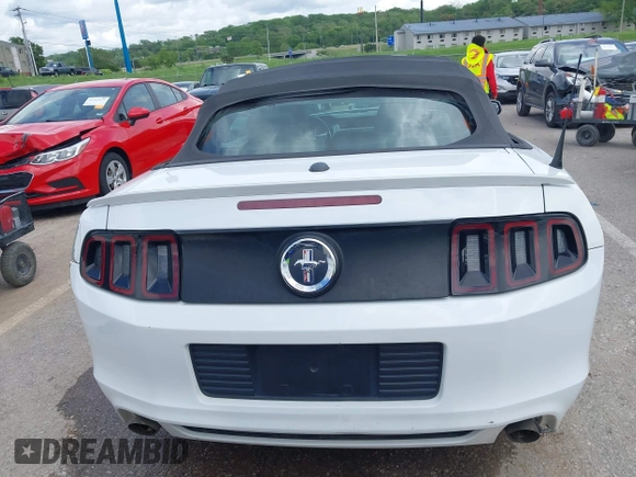 2014 Ford Mustang V6 with VIN 1ZVBP8EM2E5220391, listed as a IAAI auction lot 42160616 with 178,080 mi miles and . Bid and sale history available at DreamBid. Image 16.
