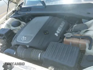 2005 Dodge Magnum RT with VIN 2D8GV58235H682377, listed as a IAAI auction lot 42572363 with 186,682 mi miles and . Bid and sale history available at DreamBid. Image 19.