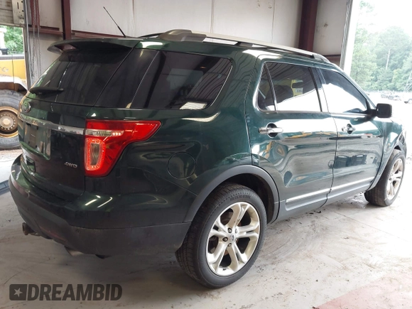 2013 Ford Explorer XLT with VIN 1FM5K8D88DGC37309, listed as a IAAI auction lot 40073755 with 226,883 mi miles and . Bid and sale history available at carsss.com. Image 4.
