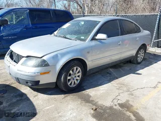 2003 Volkswagen Passat GLS with VIN WVWPD63B13P252578, listed as a IAAI auction lot 41660963 with 151,253 mi miles. Bid and sale history available at carsss.com. Image 2.