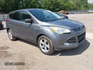 2014 Ford Escape SE z VIN 1FMCU9GX2EUD73593, wystawiony jako IAAI lot #42746547 z przebiegiem 134 501 mil mil oraz . Historia ofert i sprzedaży dostępna na DreamBid. Obrazek 1.