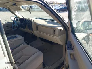 2004 Chevrolet Suburban LS with VIN 3GNEC16Z94G115374, listed as a IAAI auction lot 41125805 with 91,176 mi miles. Bid and sale history available at carsss.com. Image 5.