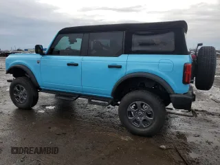 2023 Ford Bronco z VIN 1FMEE5BP9PLB15828, wystawiony jako Copart lot #47347135 z przebiegiem 11 370 mil mil oraz Czysty tytuł • Clean title. Historia ofert i sprzedaży dostępna na DreamBid. Obrazek 2.