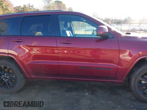 2020 Jeep Grand Cherokee Altitude z VIN 1C4RJEAG6LC392062, wystawiony jako IAAI lot #41773624 z przebiegiem 79 499 mil mil oraz . Historia ofert i sprzedaży dostępna na DreamBid. Obrazek 13.