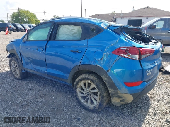 2017 Hyundai Tucson SE with VIN KM8J3CA40HU497758, listed as a IAAI auction lot 40387586 with 118,800 mi miles. Bid and sale history available at carsss.com. Image 3.