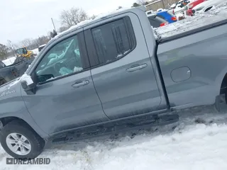 2019 Chevrolet Silverado 1500 LT with VIN 1GCRYDED2KZ308384, listed as a IAAI auction lot 41596693 with 61,162 mi miles. Bid and sale history available at carsss.com. Image 14.
