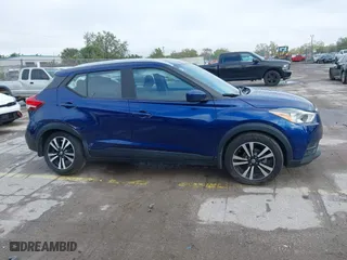 2018 Nissan Kicks SV with VIN 3N1CP5CUXJL506799, listed as a IAAI auction lot 41646564 with 75,580 mi miles. Bid and sale history available at carsss.com. Image 13.