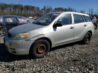 2003 Toyota Matrix Std with VIN 2T1KR32E13C090715, listed as a Copart auction lot 46112525 with 184,186 mi miles and Salvage Title. Bid and sale history available at DreamBid. Image 1.