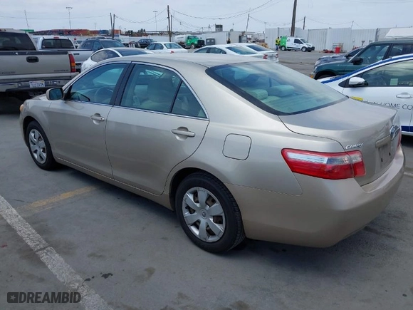 2008 Toyota Camry LE with VIN 4T1BE46K78U212761, listed as a IAAI auction lot 42044632 with 102,626 mi miles. Bid and sale history available at carsss.com. Image 3.
